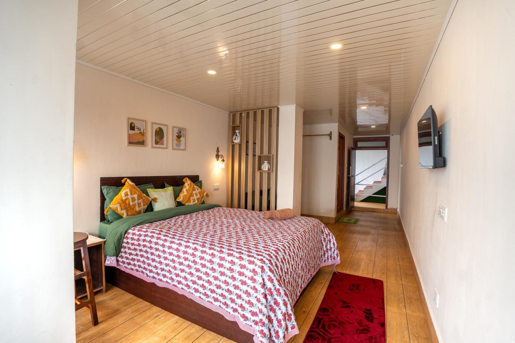 Monratino Himadrie -2 Mins Walk From Mall Road - All Rooms Have Kanchenjunga Mountain View Darjeeling  Exterior foto