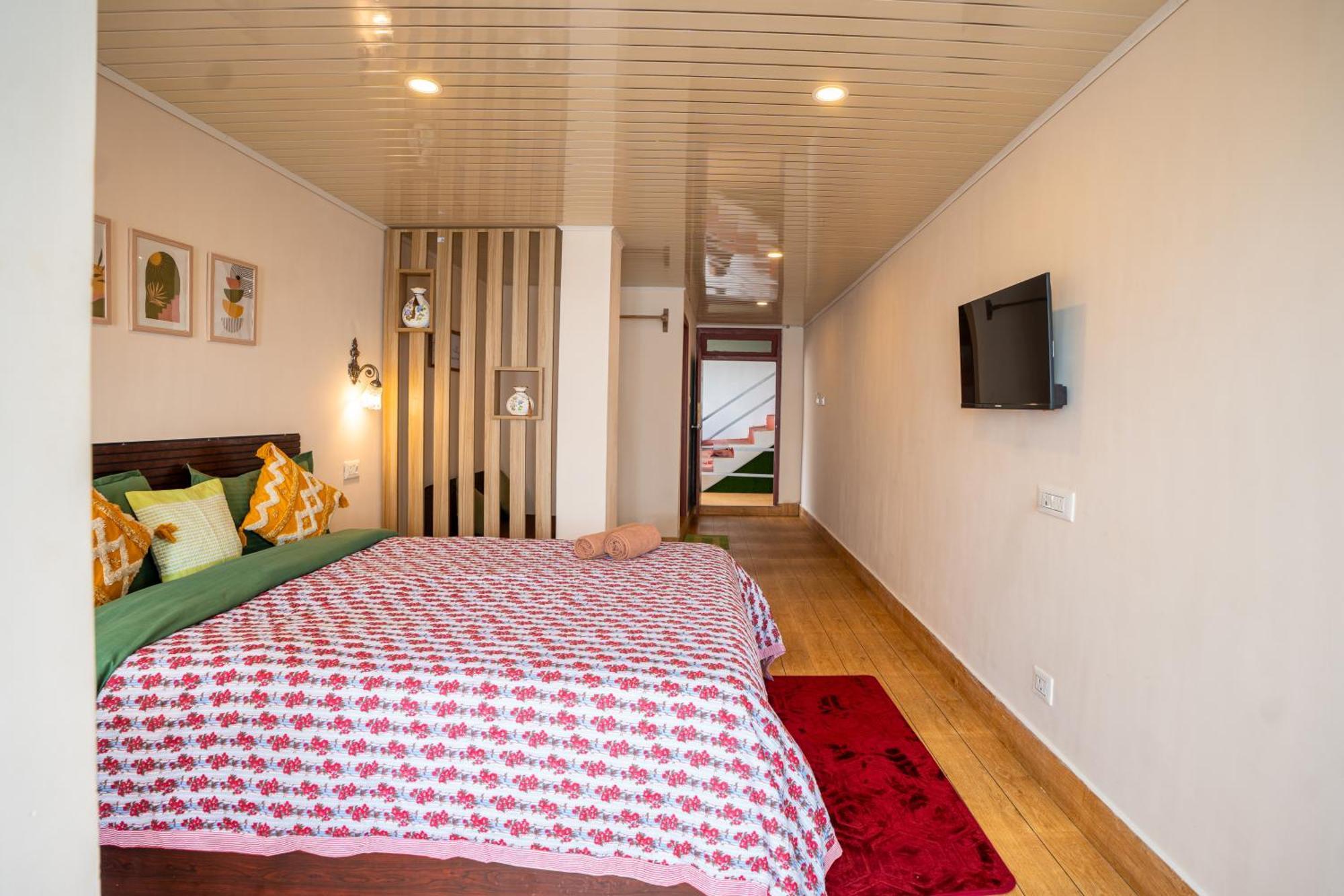 Monratino Himadrie -2 Mins Walk From Mall Road - All Rooms Have Kanchenjunga Mountain View Darjeeling  Exterior foto