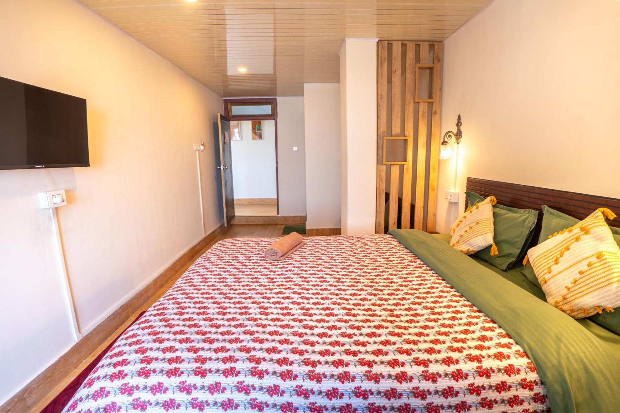 Monratino Himadrie -2 Mins Walk From Mall Road - All Rooms Have Kanchenjunga Mountain View Darjeeling  Exterior foto